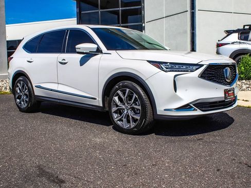 Used 2024 Acura MDX w/ Technology Package AWD/4WD image 3