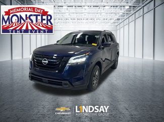 Used 2025 Nissan Pathfinder SV AWD/4WD video 1