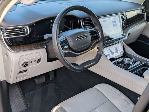 Used 2024 Jeep Grand Wagoneer Series II w/ Convenience Group III image 10