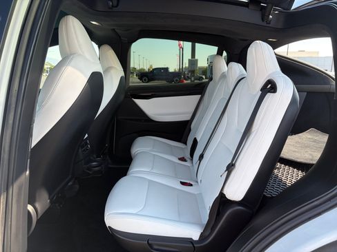 Used 2021 Tesla Model X Long Range AWD/4WD image 22