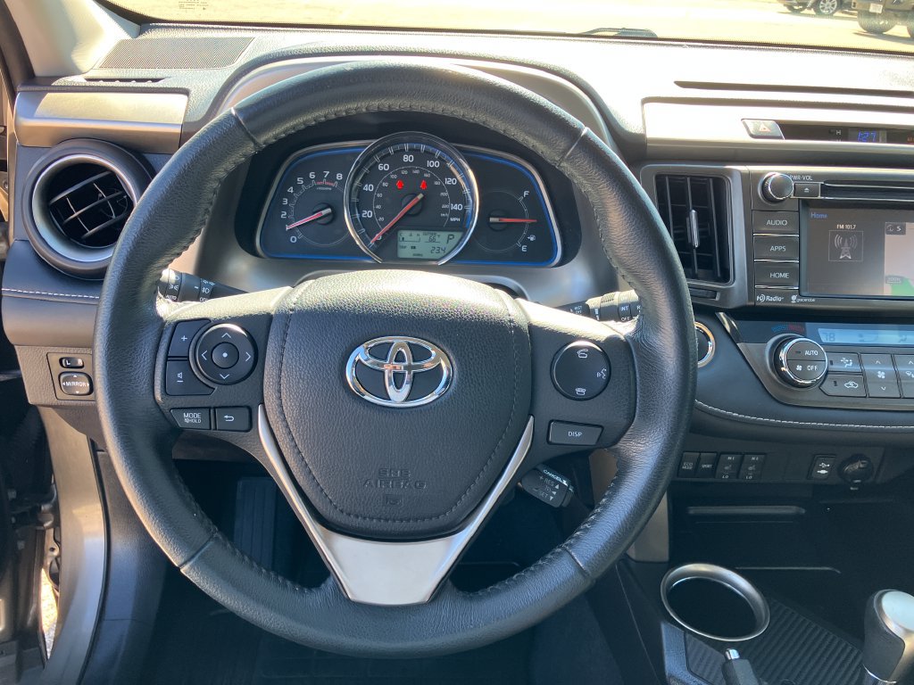 Used 2014 Toyota RAV4 Limited AWD/4WD image 10