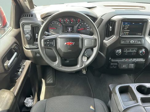 Used 2019 Chevrolet Silverado 1500 Custom w/ Custom Value Package RWD image 13