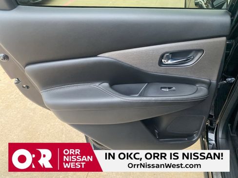 Used 2023 Nissan Murano SL w/ SL Moonroof Package image 15