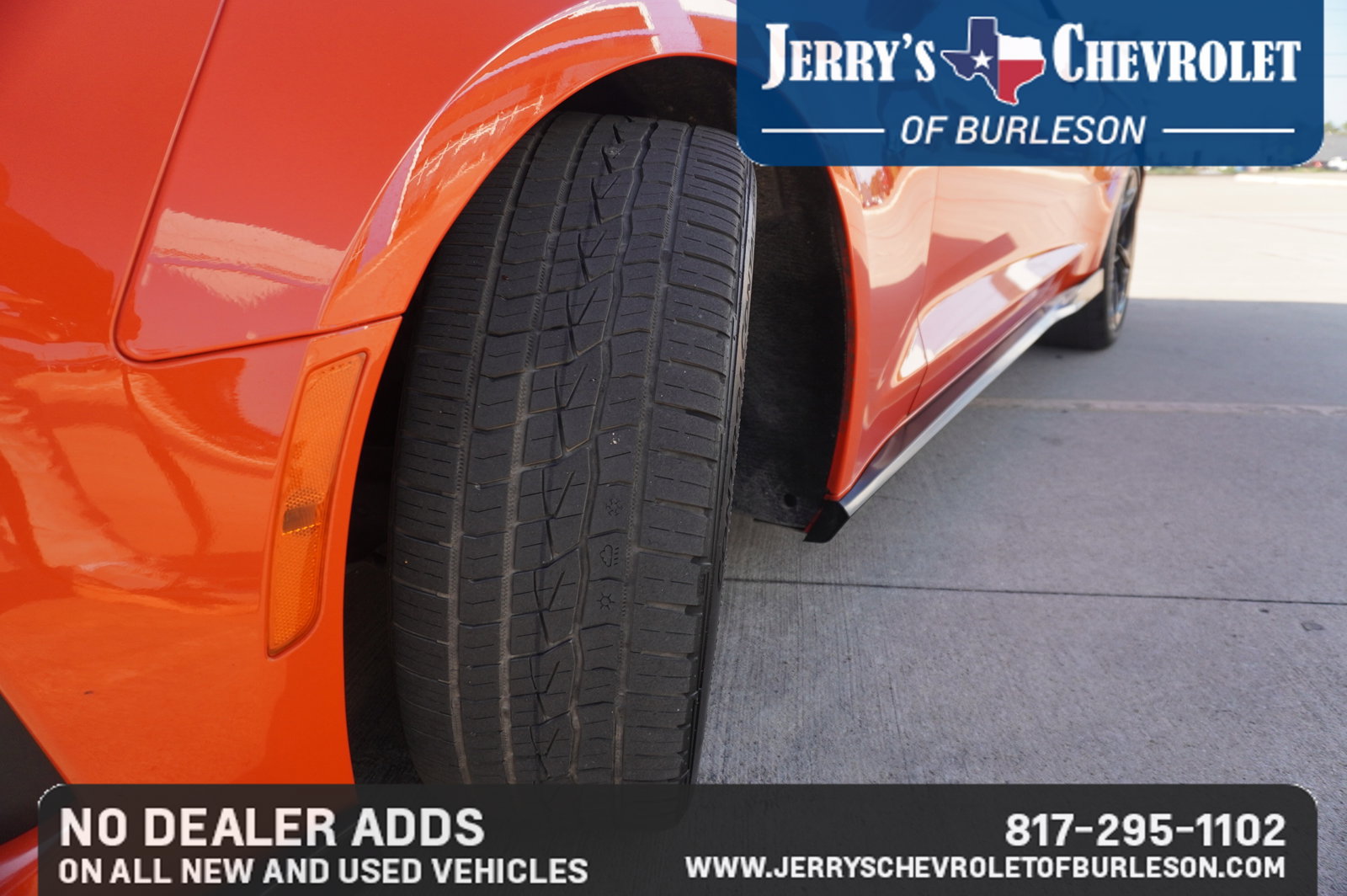 Used 2021 Chevrolet Camaro SS RWD image 9