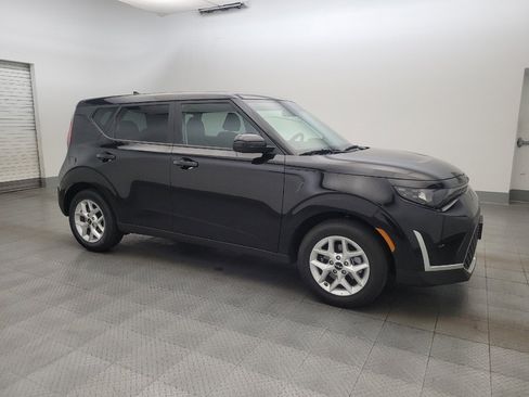 Used 2025 Kia Soul LX w/ LX Technology Package image 11
