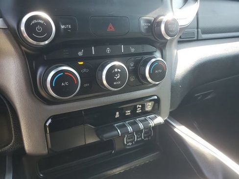 Used 2022 RAM 1500 Big Horn w/ Night Edition AWD/4WD image 19