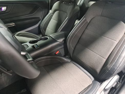 Used 2024 Ford Mustang GT RWD image 15