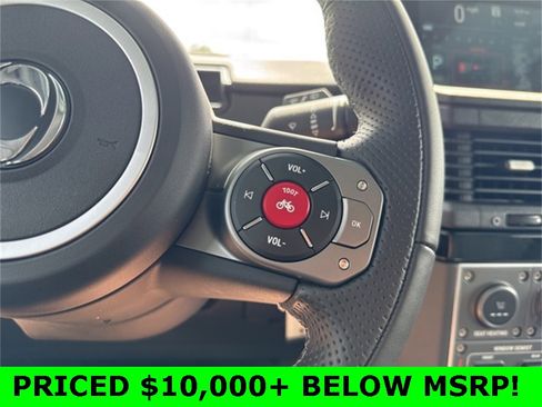 Used 2024 INEOS Grenadier Fieldmaster Edition image 12