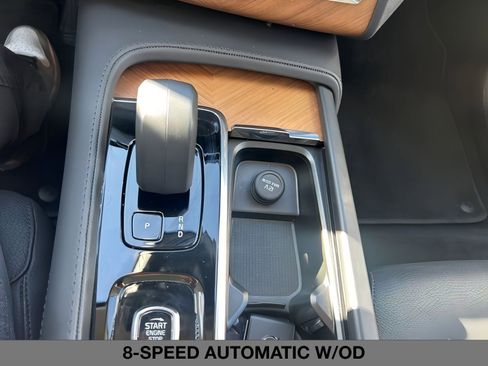 Used 2024 Volvo XC90 B5 Plus image 32