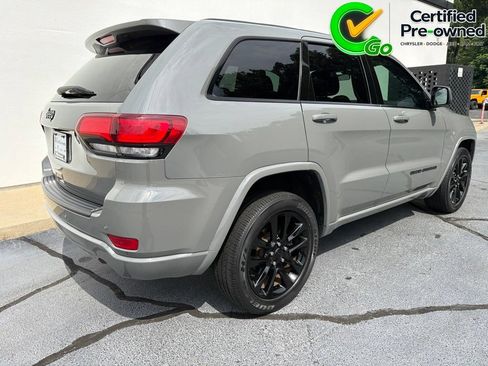 Certified 2021 Jeep Grand Cherokee Laredo X AWD/4WD image 4