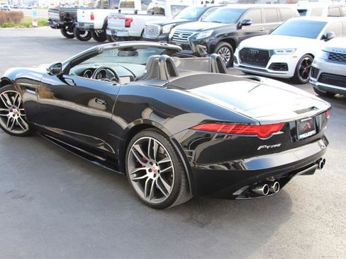 Used 2016 Jaguar F-TYPE R image 5