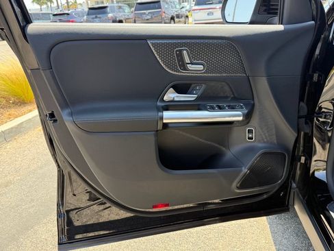 Used 2025 Mercedes-Benz GLA 250 image 15
