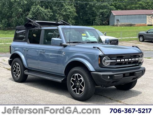 Certified 2025 Ford Bronco Outer Banks AWD/4WD image 1