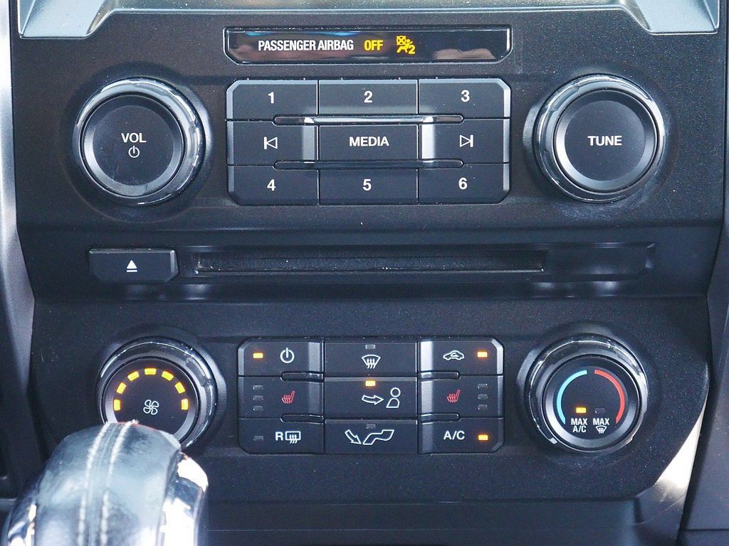 Used 2016 Ford F150 XLT w/ Equipment Group 302A Luxury AWD/4WD image 24