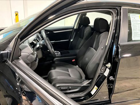 Used 2019 Honda Civic EX image 10
