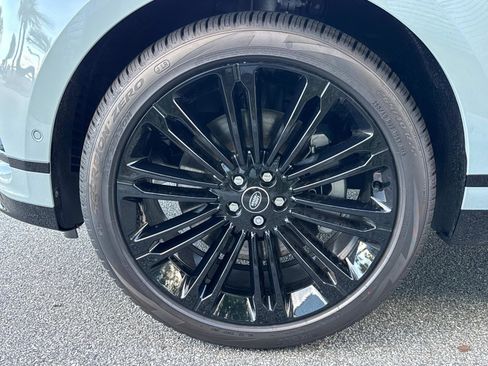 New 2026 Land Rover Range Rover Velar Dynamic SE image 10