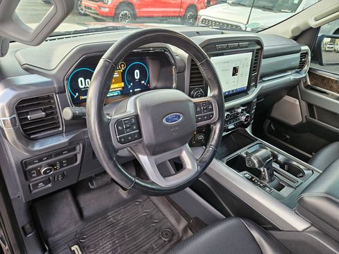 Used 2022 Ford F150 Lariat w/ Equipment Group 502A High AWD/4WD image 17