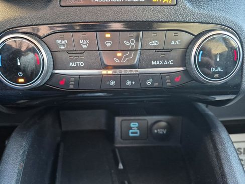 Used 2022 Ford Escape SEL w/ Technology Package image 21