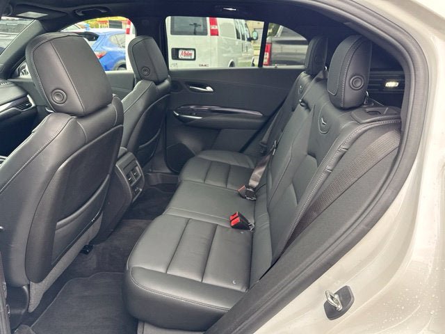 Certified 2023 Cadillac XT4 Luxury w/ Cold Weather Package AWD/4WD image 18