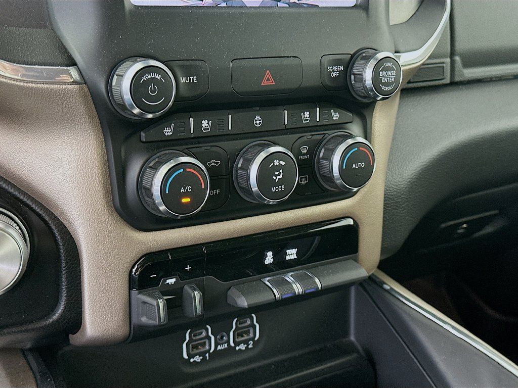Used 2022 RAM 1500 Laramie AWD/4WD image 18