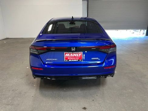 Used 2023 Honda Accord Sport image 4