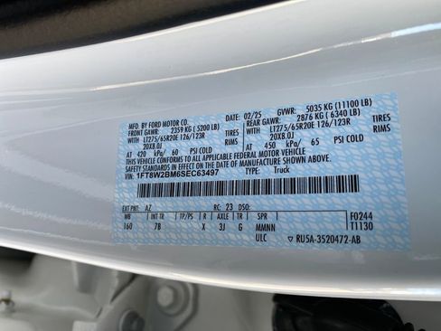 Used 2025 Ford F250 Platinum image 27