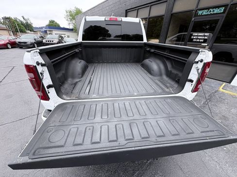 Used 2023 RAM 1500 Laramie AWD/4WD image 18