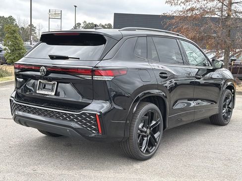 New 2026 Volkswagen Tiguan SE R-Line FWD image 5