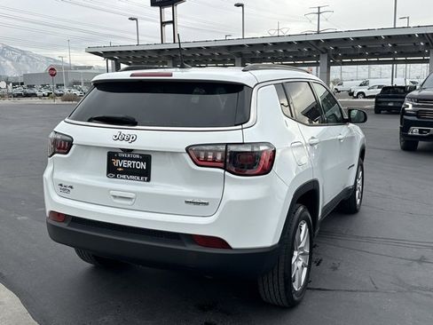 Used 2022 Jeep Compass Latitude image 25