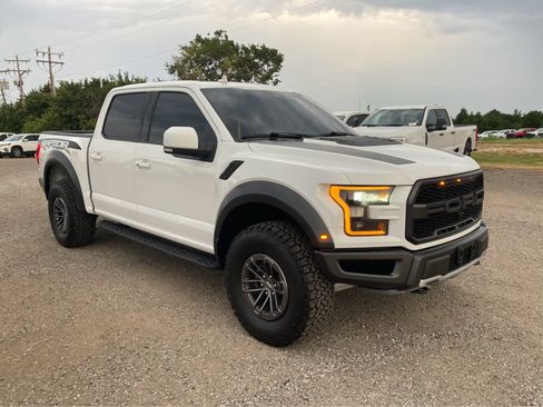 Used 2019 Ford F150 Raptor w/ Equipment Group 802A Luxury AWD/4WD image 9
