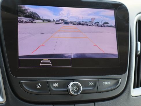 Used 2025 Chevrolet Malibu LT FWD image 16