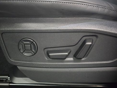 New 2025 Audi Q5 Premium Plus image 24