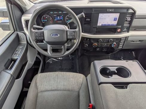 Certified 2025 Ford F250 XLT AWD/4WD image 16