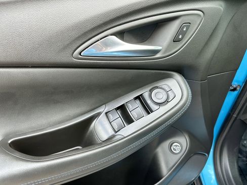Used 2025 Buick Encore GX Sport Touring w/ Comfort Package FWD image 13