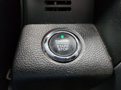 Used 2019 Ford F150 Platinum w/ Equipment Group 701A Luxury AWD/4WD image 11