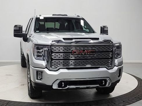 Used 2023 GMC Sierra 3500 Denali w/ Denali Ultimate Package AWD/4WD image 2