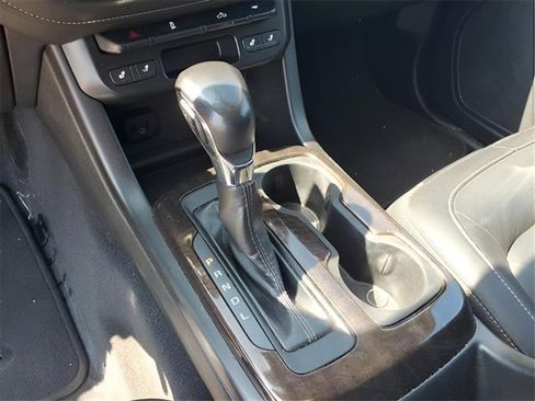 Used 2022 GMC Canyon Elevation w/ Elevation Premium Package image 12