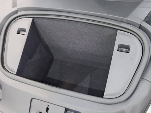 Used 2021 Porsche Taycan 4S image 41