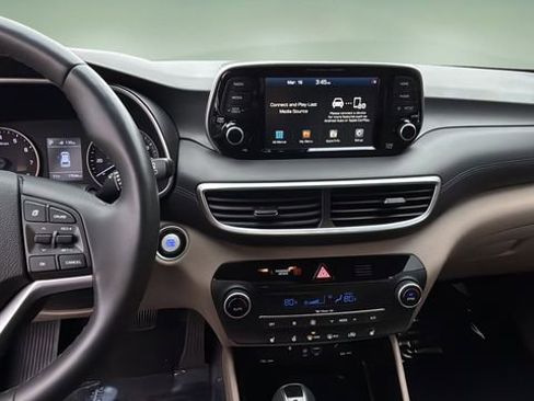 Used 2020 Hyundai Tucson Limited FWD image 10