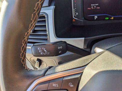 Certified 2023 Volkswagen Atlas Cross Sport SE w/ Panoramic Sunroof Package image 30