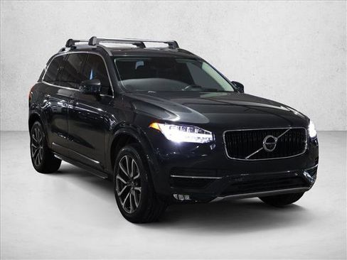 Used 2017 Volvo XC90 T6 Momentum w/ Vision Package image 3