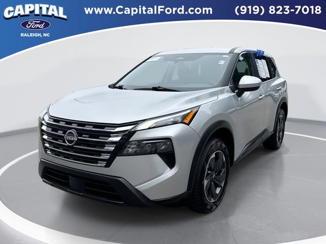 Used 2025 Nissan Rogue SV FWD image 1
