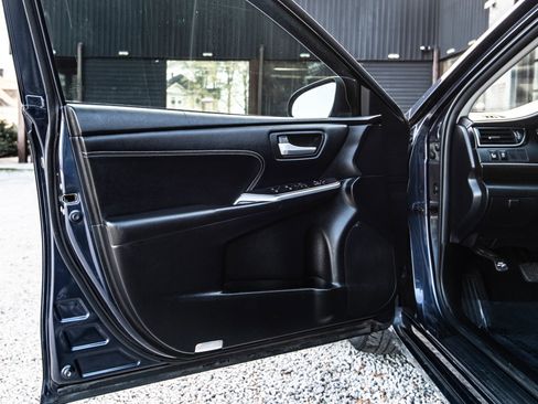 Used 2015 Toyota Camry XLE image 24