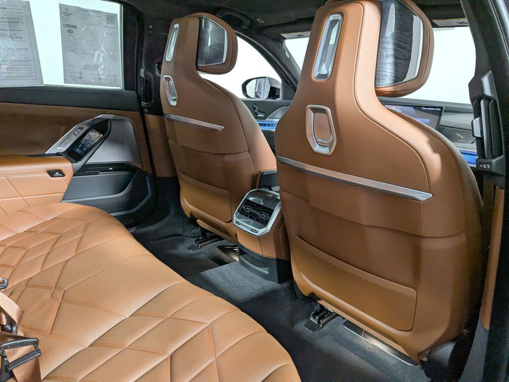 Certified 2023 BMW 740i RWD image 47