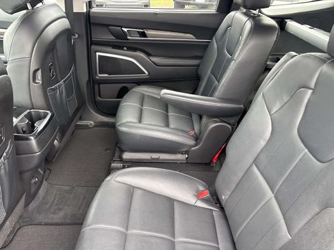 Used 2022 Kia Telluride EX w/ EX Premium Package FWD image 18