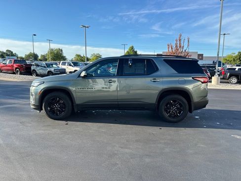 Used 2023 Chevrolet Traverse LT w/ Midnight/Sport Edition AWD/4WD image 9