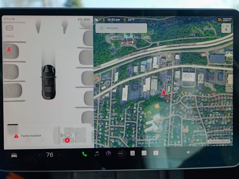 Used 2023 Tesla Model 3 Standard Range image 43