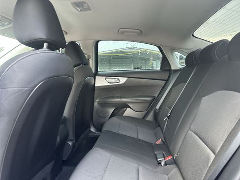 Certified 2023 Kia Forte LXS w/ LXS Technology Package FWD image 22
