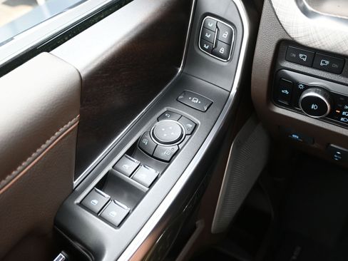 Used 2023 Ford F250 King Ranch w/ Tremor Off-Road Package image 25