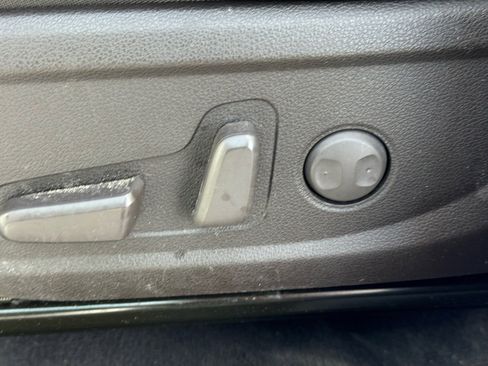 Used 2020 Hyundai Santa Fe SEL image 16